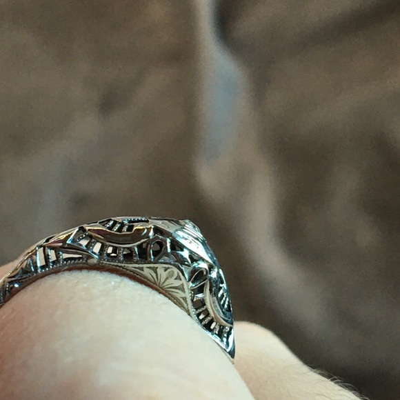 14k white gold filigree ring - Picture 15 of 15